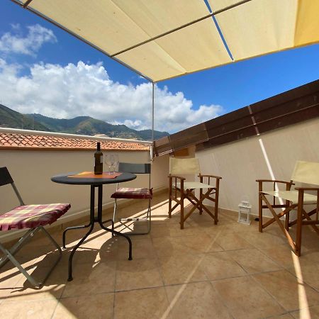 Terrazze Xxv Novembre Apartment Cefalu Bagian luar foto
