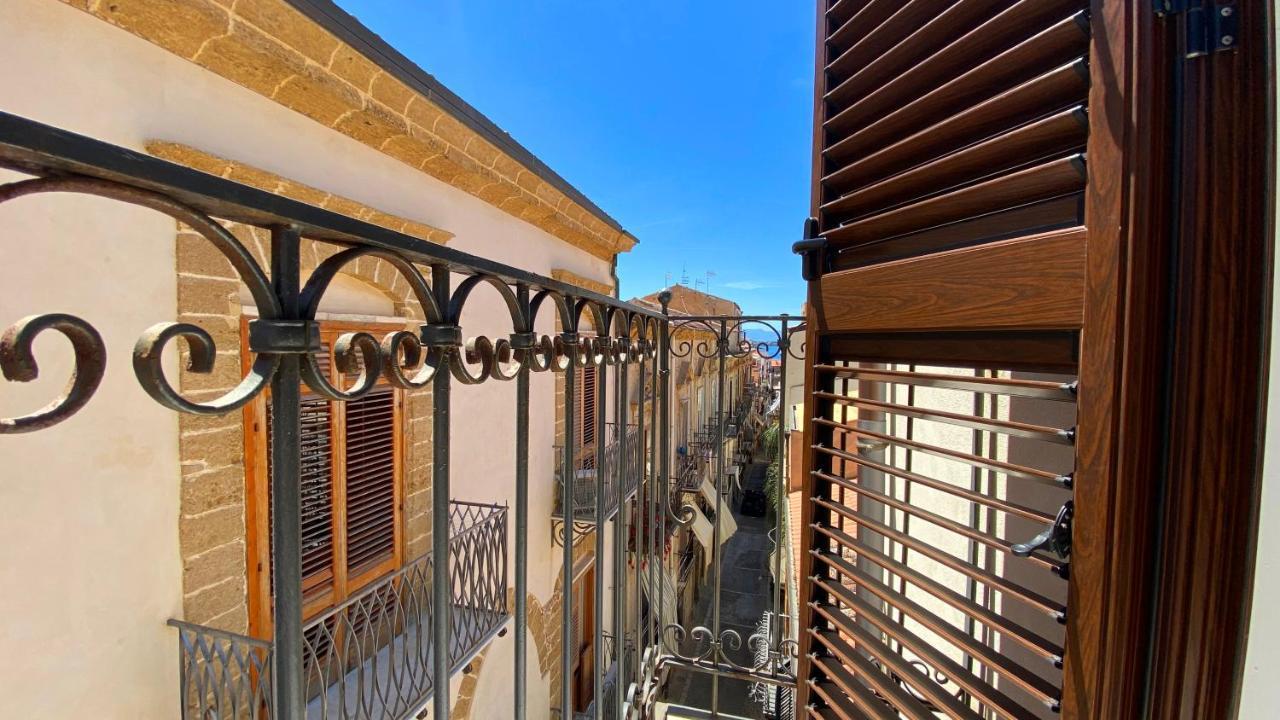 Terrazze Xxv Novembre Apartment Cefalu Bagian luar foto
