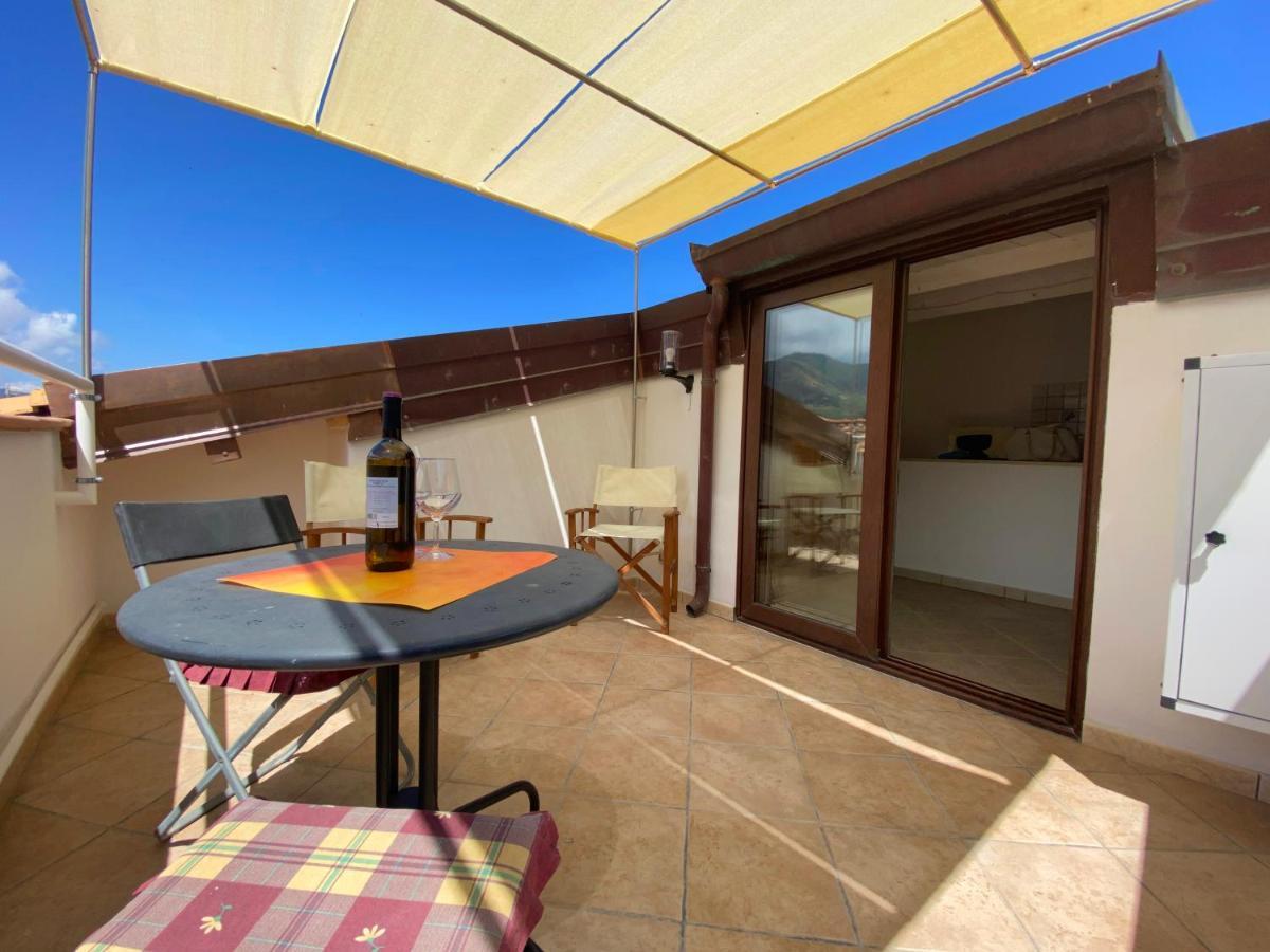 Terrazze Xxv Novembre Apartment Cefalu Bagian luar foto